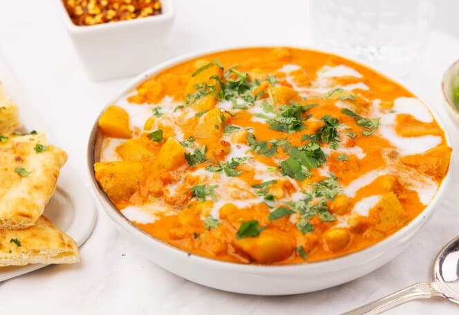 Kikertcurry med poteter
