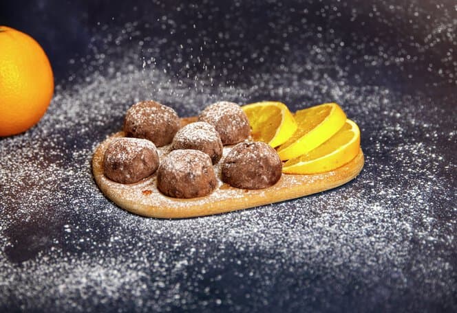 Daddelkuler med appelsin