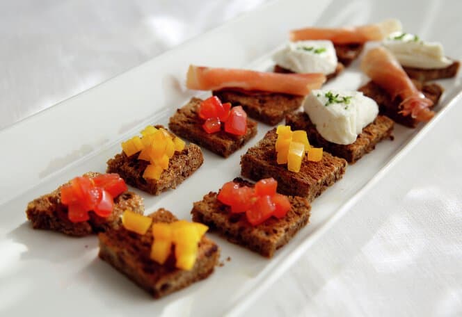 Bruschetta med paprika og tomat