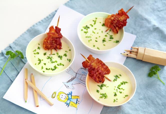 Persillerotsuppe med baconspyd