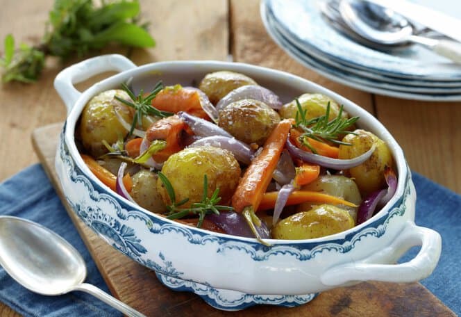 Ovnsbakt potetsalat med rosmarin