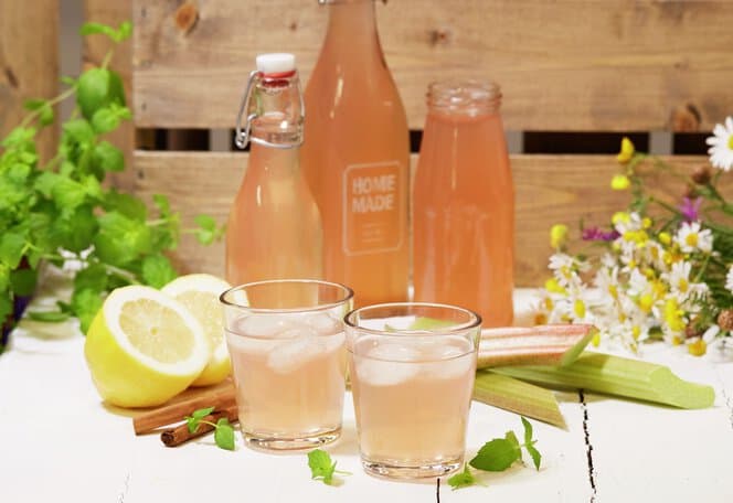 Rabarbrasaft