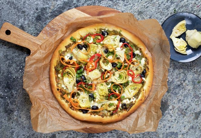 Pizza med artisjokkhjerter og pesto