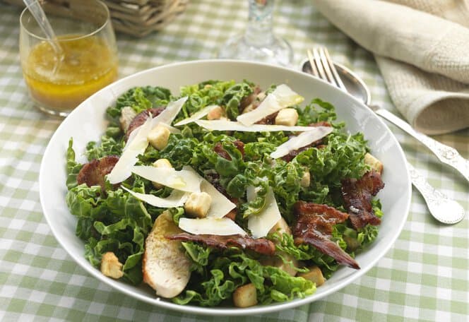 Cæsarsalat med savoykål