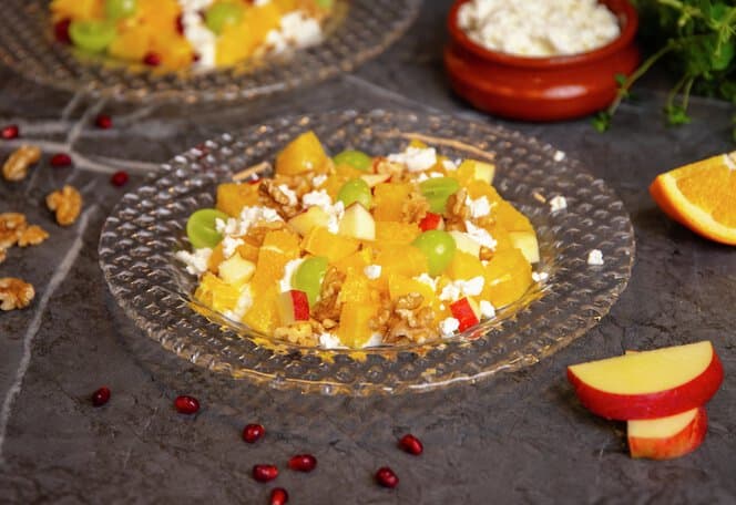 Frokostsalat med appelsin og cottage cheese