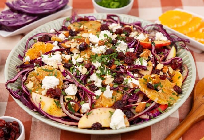 Rødkålsalat med klementin og eple