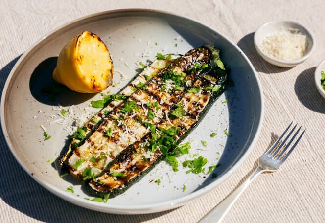 Grillede squashskiver