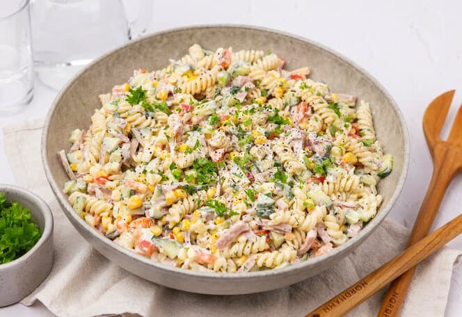 Klassisk pastasalat