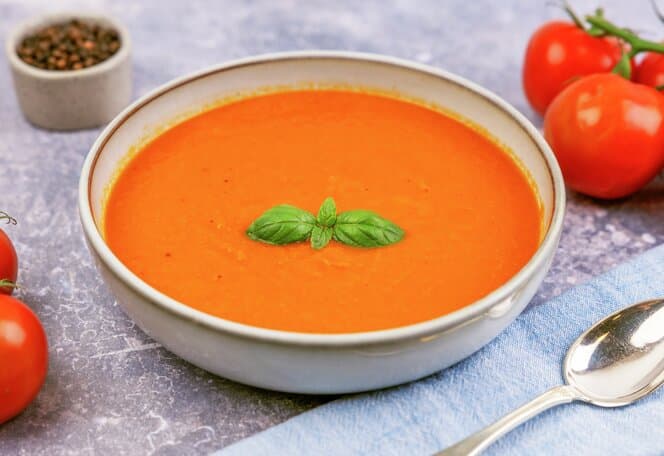 Enkel tomatsuppe