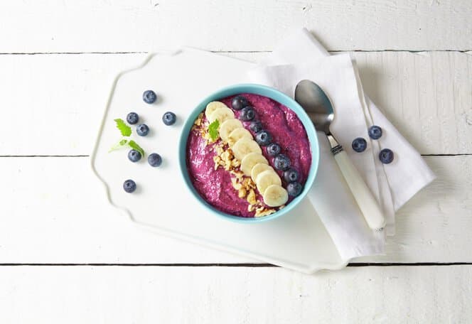 Smoothie bowl med blåbær og spinat