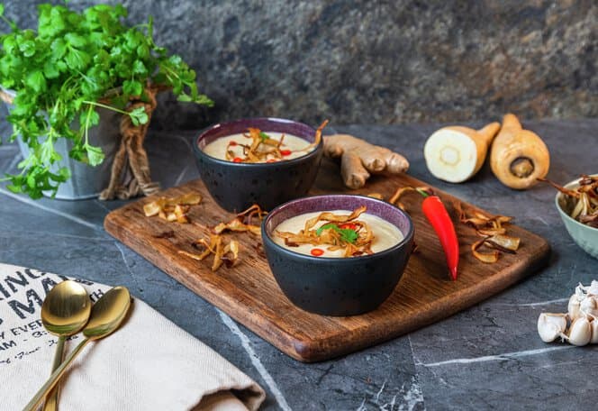 Pastinakksuppe med chili og ingefær