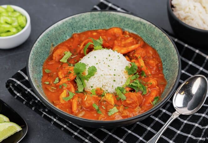 Gumbo med løk og paprika