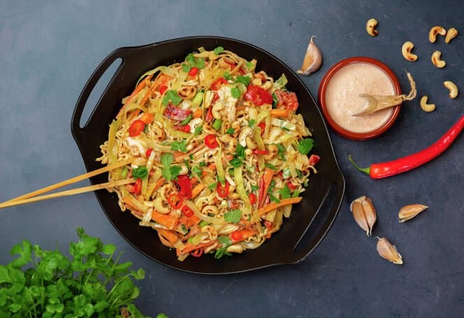 Wok med hodekål og kokosmelk