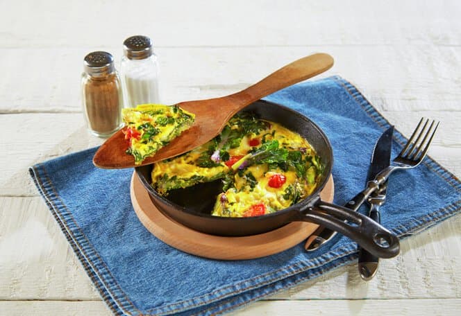 Ovnsbakt frittata med rosettkål og parmesan