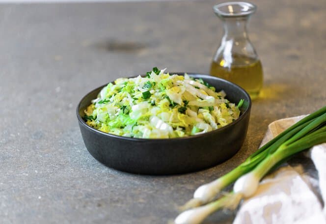 Kinakål med hvitløk og parmesan