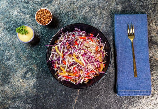Fargerik kålsalat