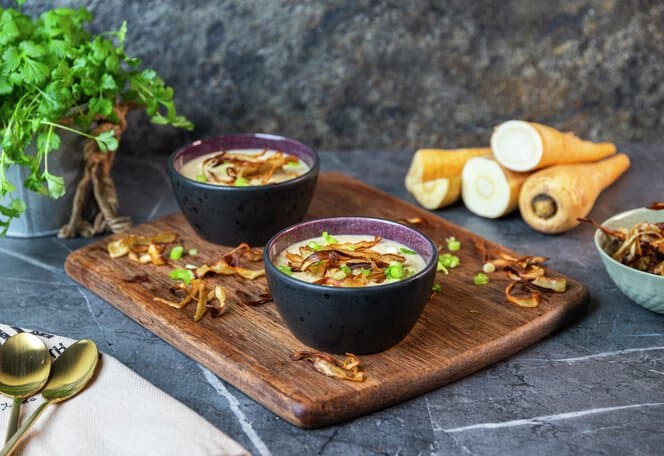 Pastinakksuppe med pastinakkchips